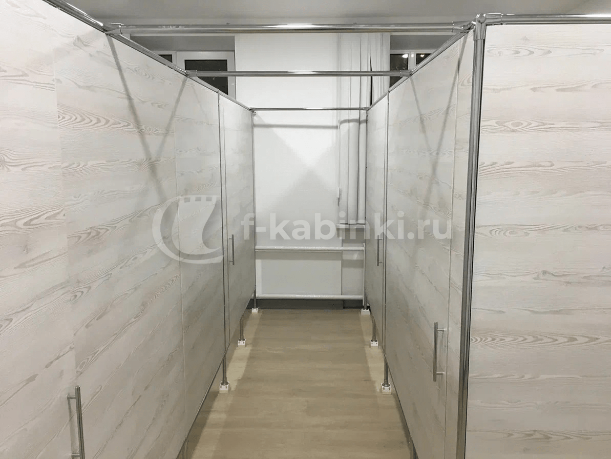 Физиотерапевтическая кабина Тип 4: «каркас + стенки из ЛДСП + распашная дверь»